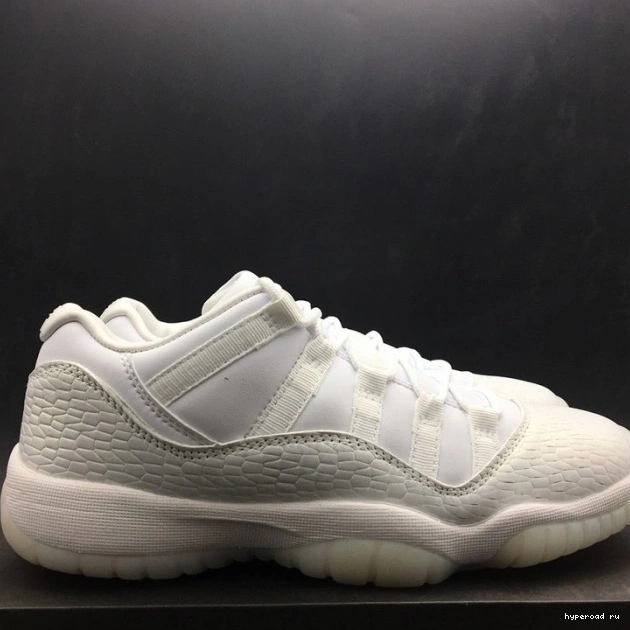 Jordan White 11 897331-100 Air Low Heiress Frost 0710